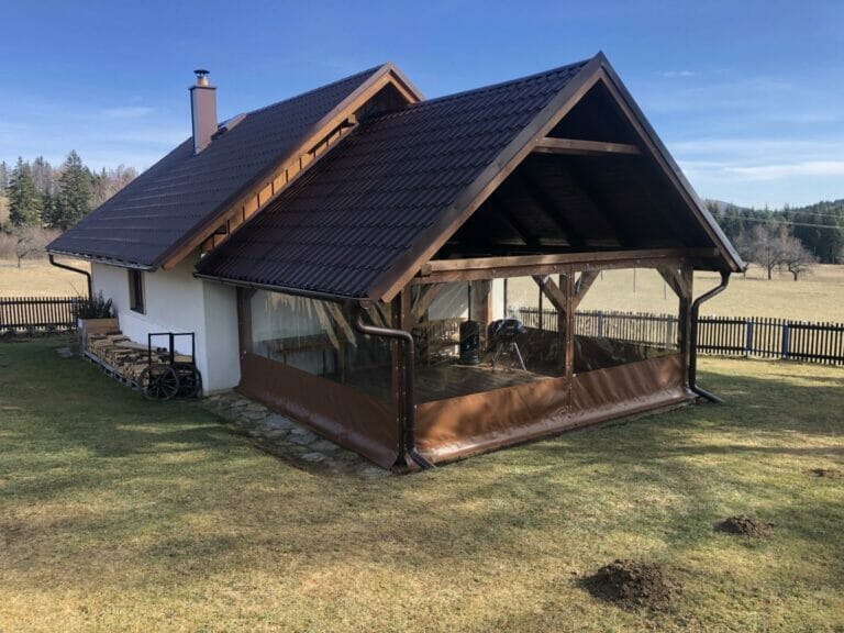 Pergoly a přístřešky 04